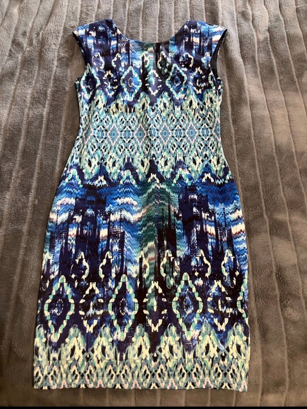 H&M Blue Teal Patterned Midi Sheath Dress